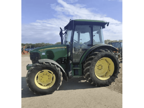 Трактор John Deere 5090M (2011)