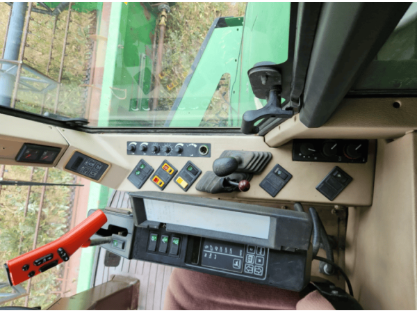 Комбайн John Deere 2066 (1998)