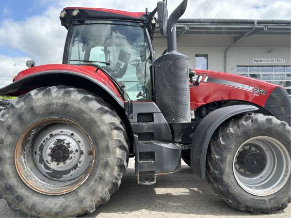 Трактор Case IH CVX 310 (2016)