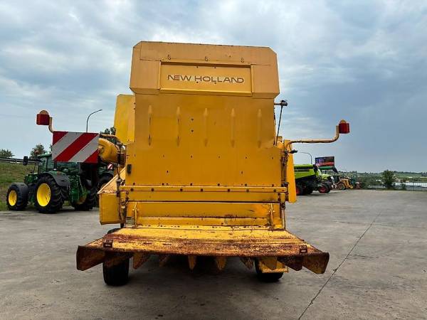 Комбайн New Holland TX 32 (1989)