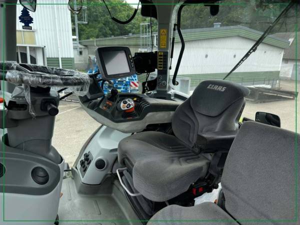 Трактор Claas Axion 950 (2013)