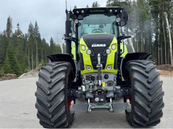 Трактор Claas Axion 830 (2023)