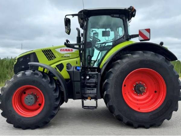 Трактор Claas Axion 830 (2023)