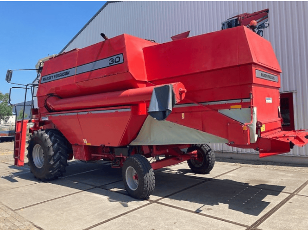 Комбайн Massey Ferguson 30 (1998)