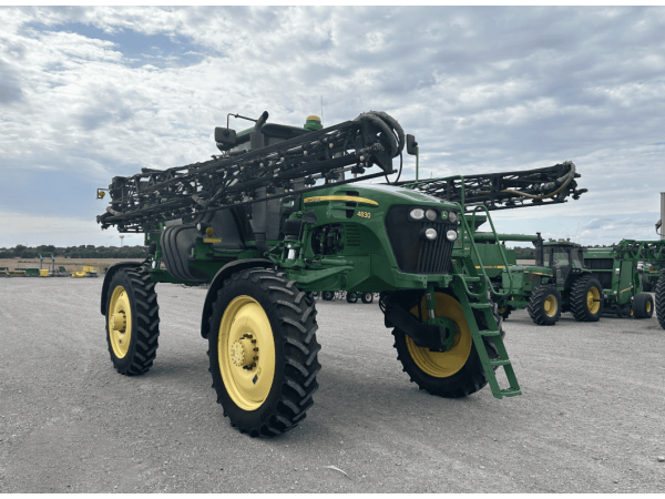 Обприскувач John Deere 4830 (2011)