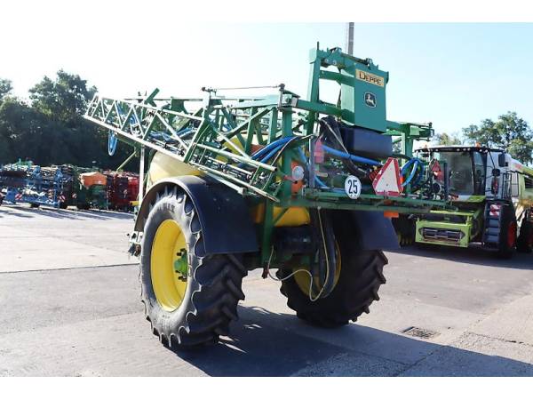 Причіпний обприскувач John Deere M 740i (2014)