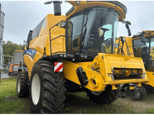 Комбайн New Holland CX 8.90 (2019)