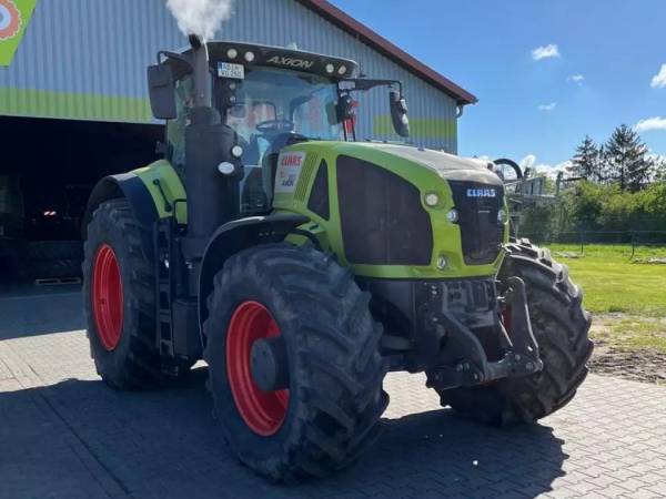 Трактор Claas Axion 930 (2018) 