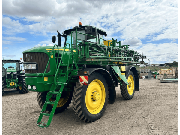 Самохідний обприскувач John Deere 5430i (2014)