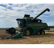 Комбайн John Deere W440