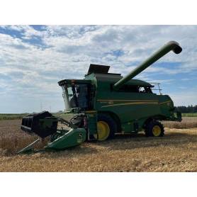 Комбайн John Deere W440 (2014)