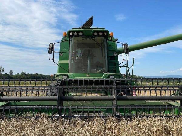 Комбайн John Deere W440 (2014)