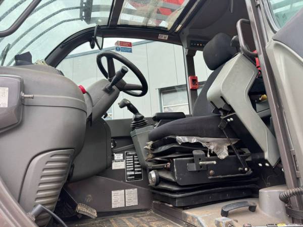 Навантажувач Manitou MRT 2540  (2015)