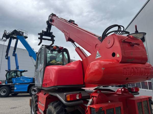 Навантажувач Manitou MRT 2540  (2015)