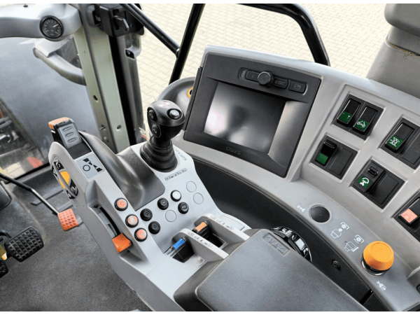 Трактор Claas Axion 840 (2007)