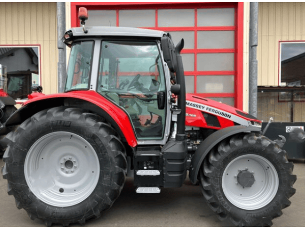 Трактор Massey Ferguson 5S.125 (2022)