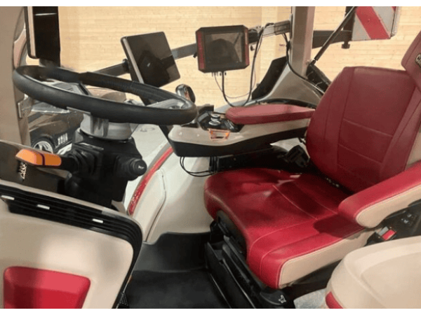 Трактор Case IH Optum 340 CVX (2024)