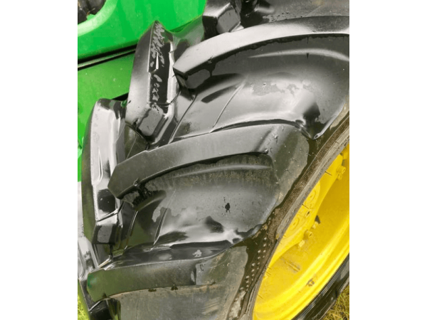 Трактор John Deere 5090R (2010)