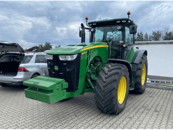 Трактор John Deere 8335R (2014)