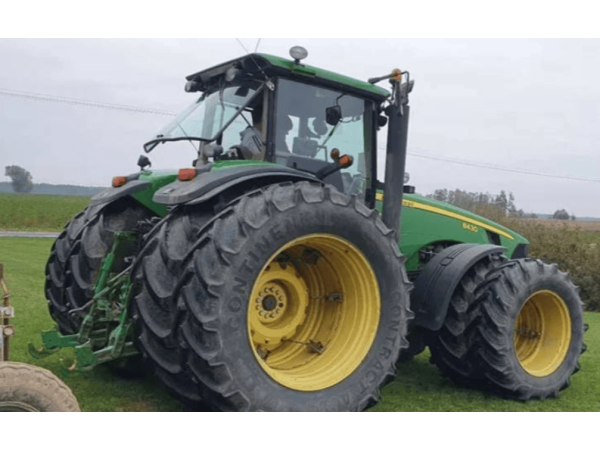 Трактор John Deere 8430 (2009)