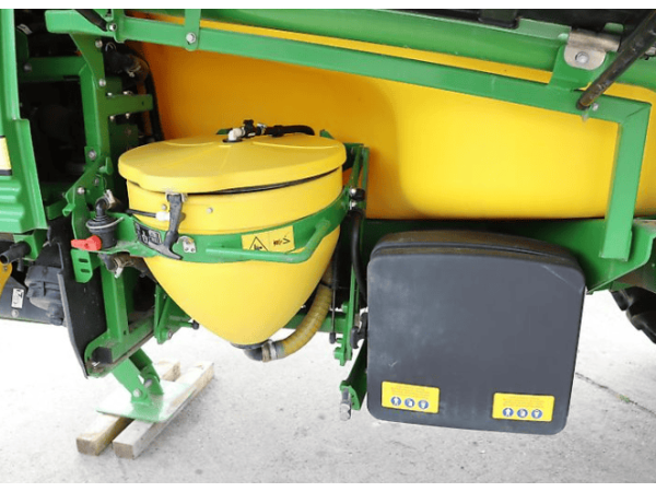 Причіпний обприскувач John Deere R952i (2014)