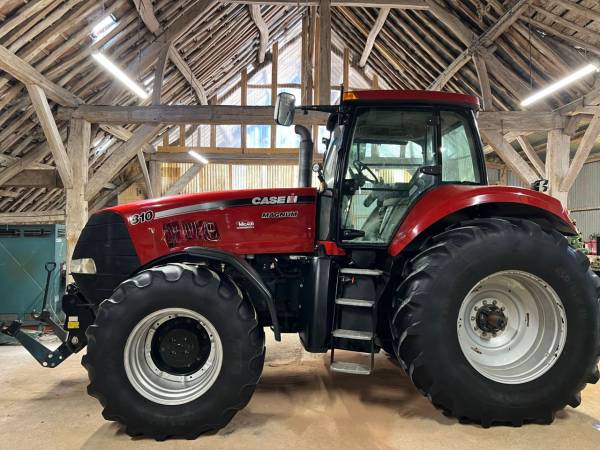 Трактор Case IH Magnum 310 (2011)