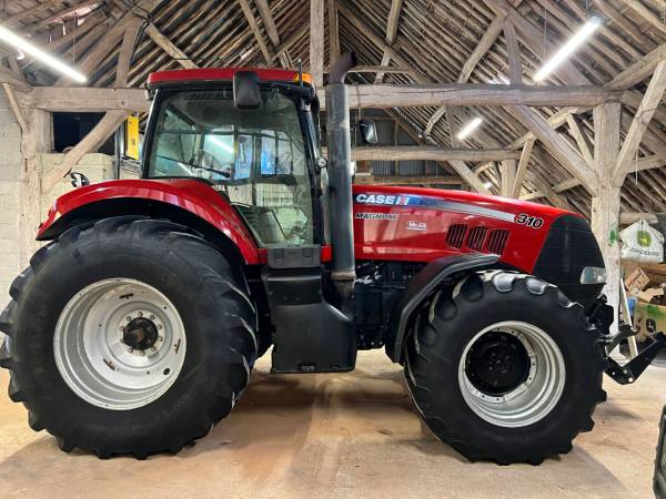 Трактор Case IH Magnum 310 (2011)