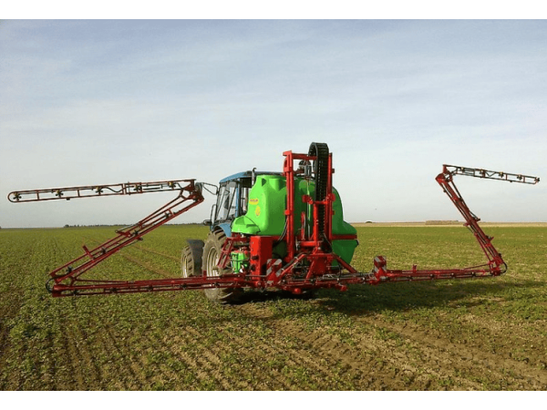 Навісний обприскувач MD KR Feldspritze Heros 600L