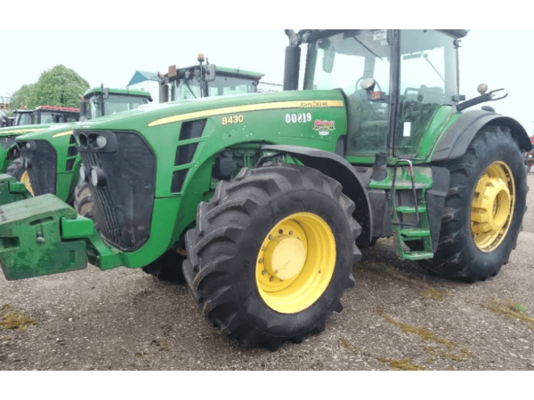 Трактор John Deere 8430 (2008)