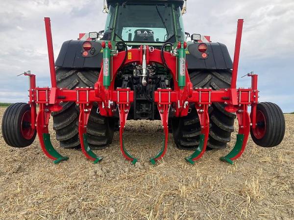 Глибокорозпушувач  Agro Masz Duro 30/6 