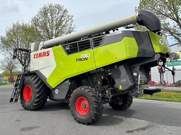 Комбайн Claas Trion 730 (2023)