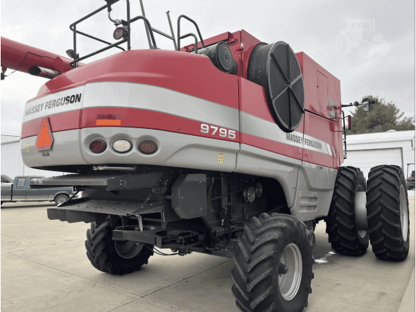 Комбайн Massey Ferguson 9795 (2010)