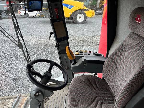 Комбайн Massey Ferguson Centora 7282 AL (2009)