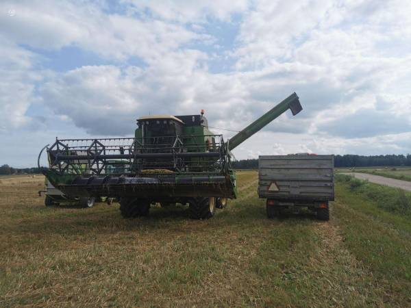 Комбайн John Deere 1075 (1996)