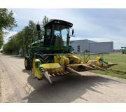 Кормоуборочный комбайн John Deere 7300