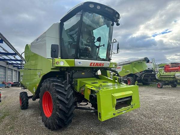 Комбайн Claas Avero 240 (2021)