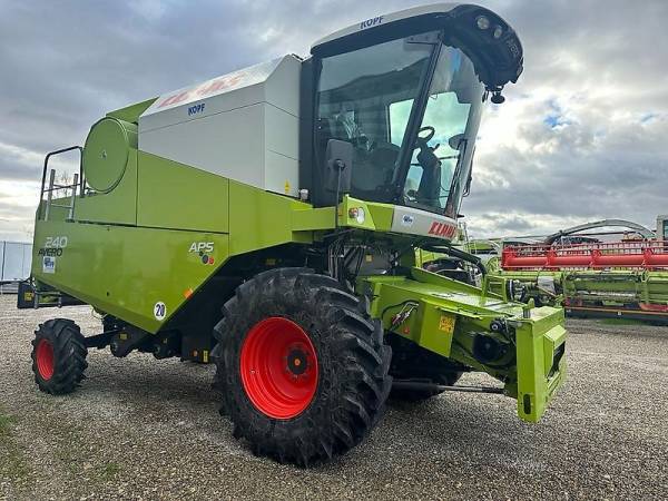 Комбайн Claas Avero 240 (2021)