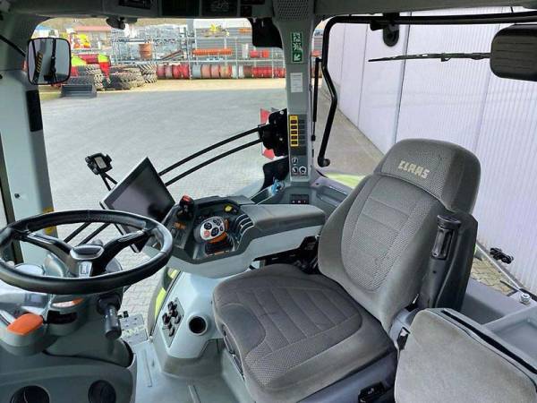 Трактор Claas Axion 810 (2020)