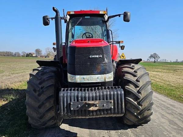 Трактор Case IH Magnum 335 (2009)