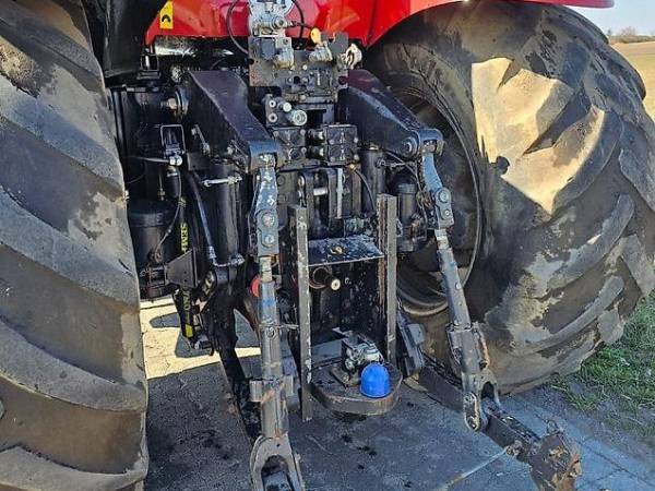 Трактор Case IH Magnum 335 (2009)