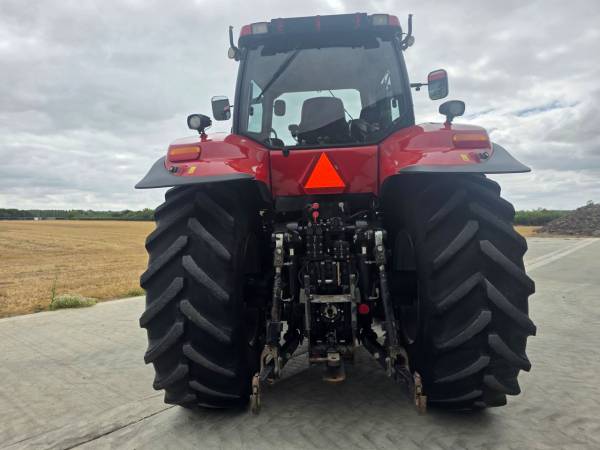 Трактор Case IH Magnum 340 (2013)