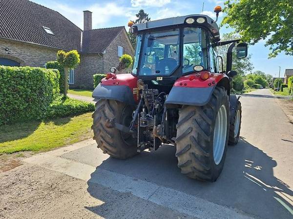 Трактор Massey Ferguson 5611 (2016)