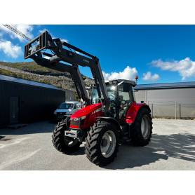 Трактор Massey Ferguson 5610 (2014)