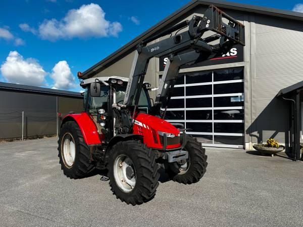 Трактор Massey Ferguson 5610 (2014)