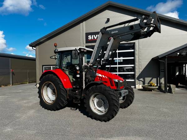 Трактор Massey Ferguson 5610 (2014)