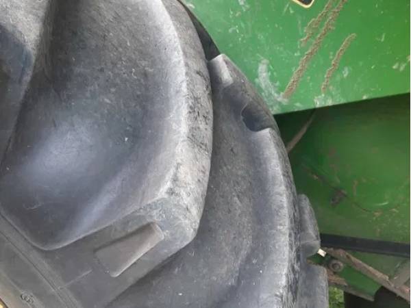 Комбайн John Deere 1052 (1988)