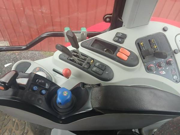 Трактор Massey Ferguson 6470 (2013)