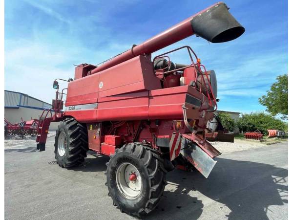 Комбайн Case IH 2388 Axial-Flow (2002)