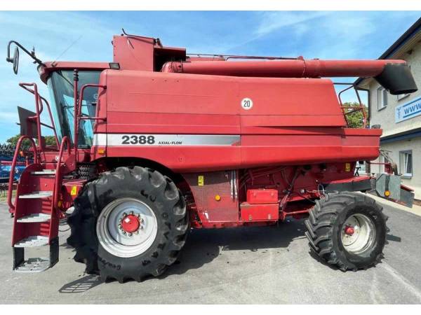 Комбайн Case IH 2388 Axial-Flow (2002)
