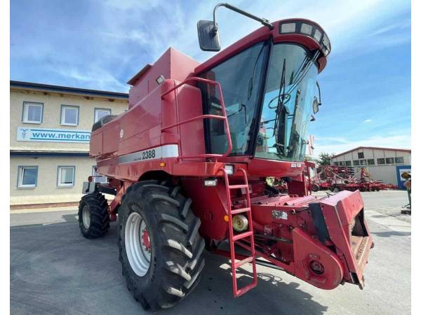 Комбайн Case IH 2388 Axial-Flow (2002)